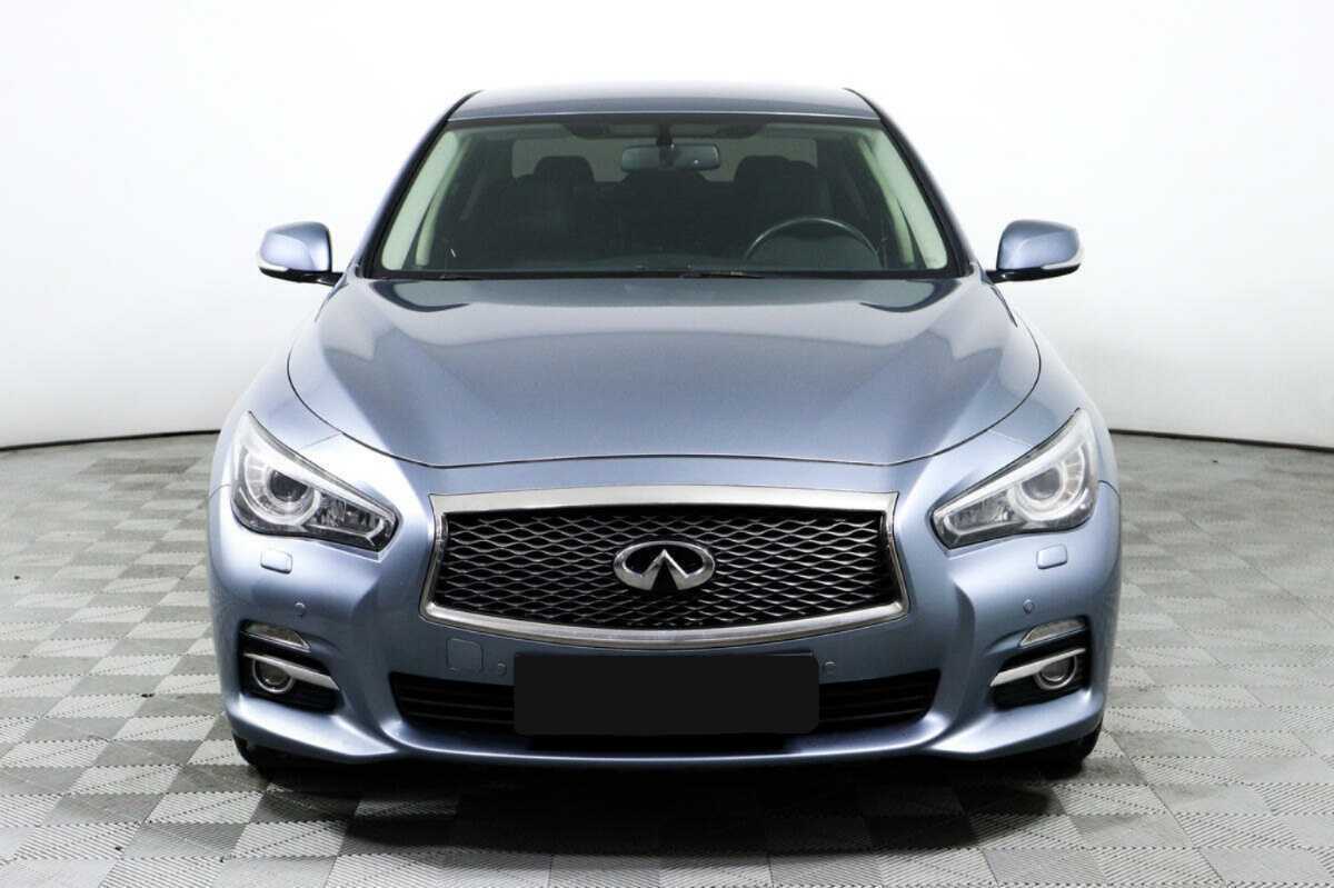 Купить Infiniti Q50 с пробегом. Фото: #1