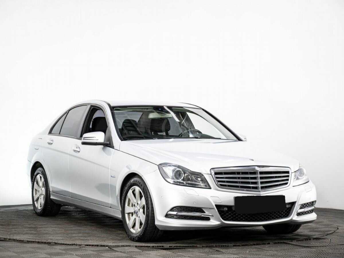 Купить Mercedes-Benz C-Класс с пробегом. Фото: #2