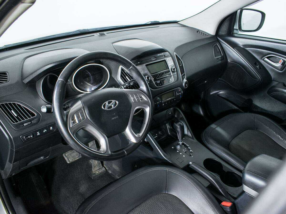 Купить Hyundai ix35 с пробегом. Фото: #12