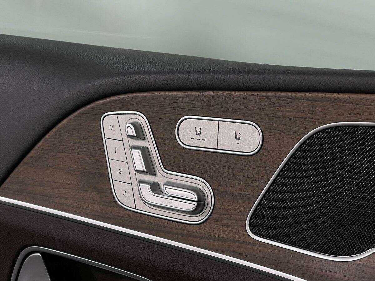 Купить Mercedes-Benz GLE с пробегом. Фото: #11