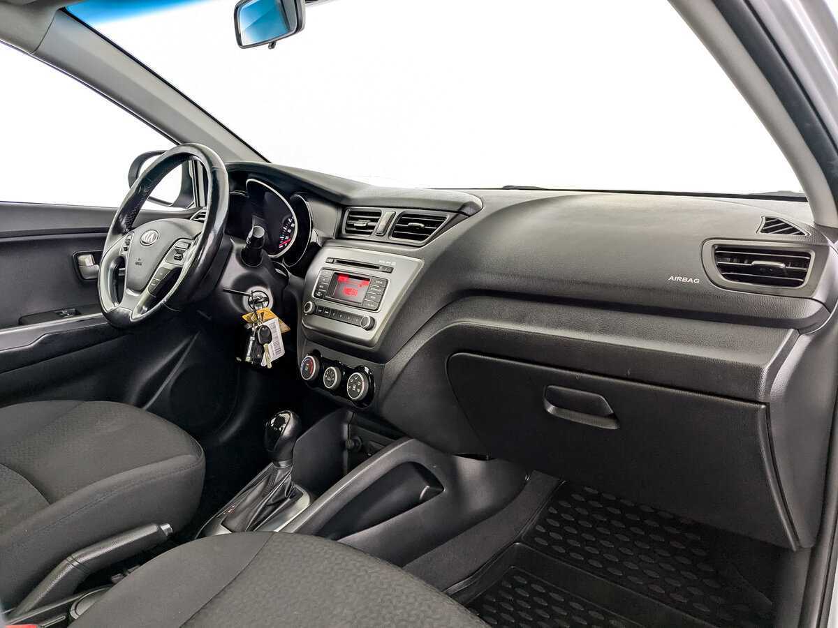 Купить Kia Rio с пробегом. Фото: #8