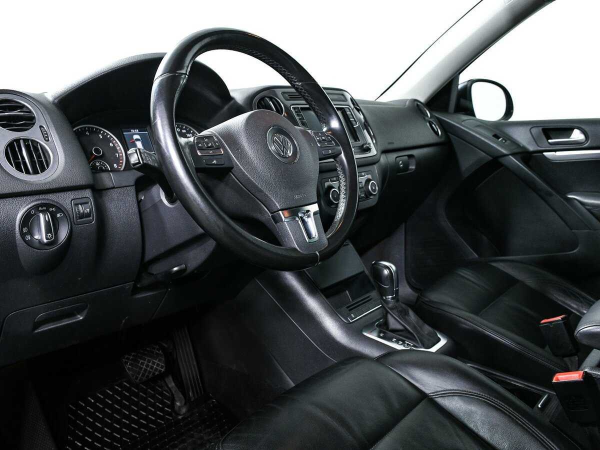 Купить Volkswagen Tiguan с пробегом. Фото: #12