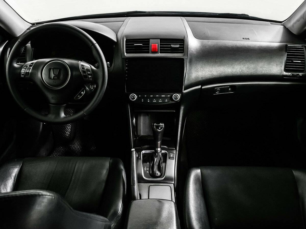 Купить Honda Accord с пробегом. Фото: #10