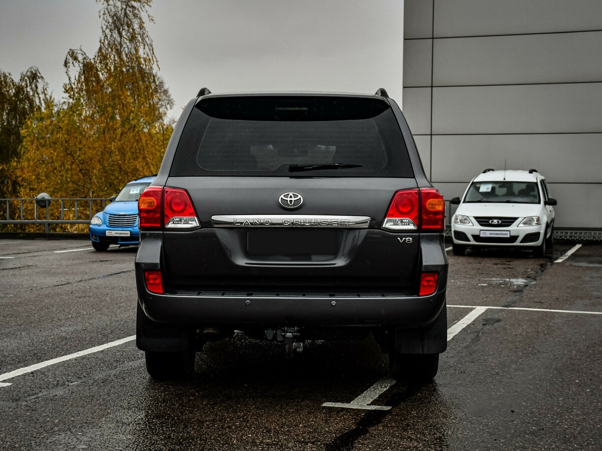 Купить Toyota Land Cruiser с пробегом. Фото: #5