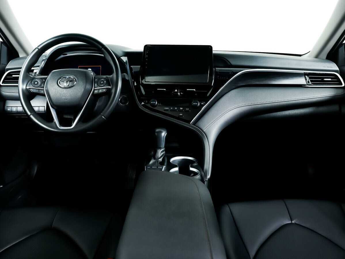 Купить Toyota Camry с пробегом. Фото: #10