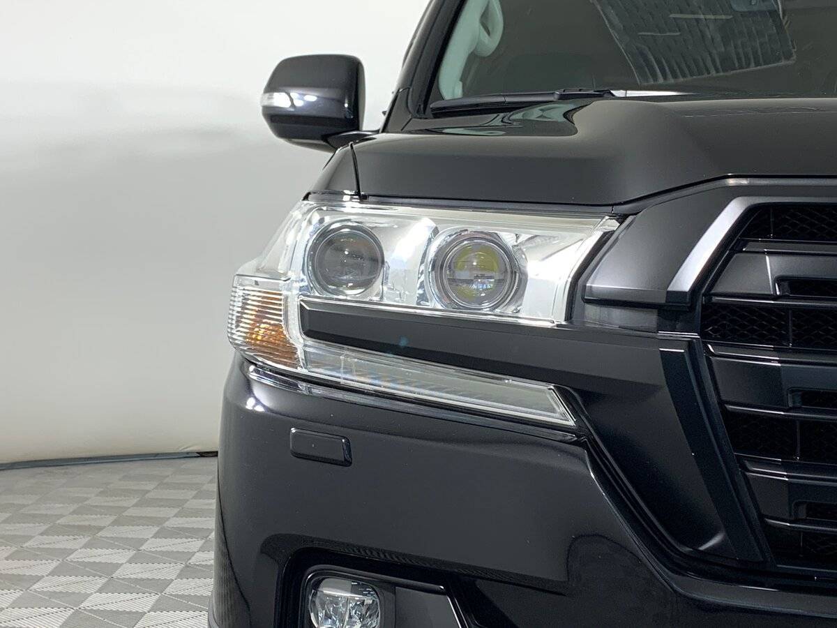 Купить Toyota Land Cruiser с пробегом. Фото: #9