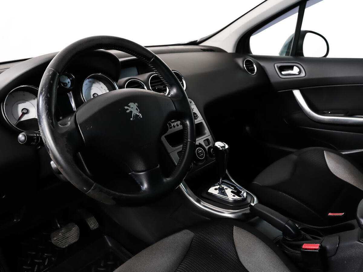 Купить Peugeot 308 с пробегом. Фото: #8