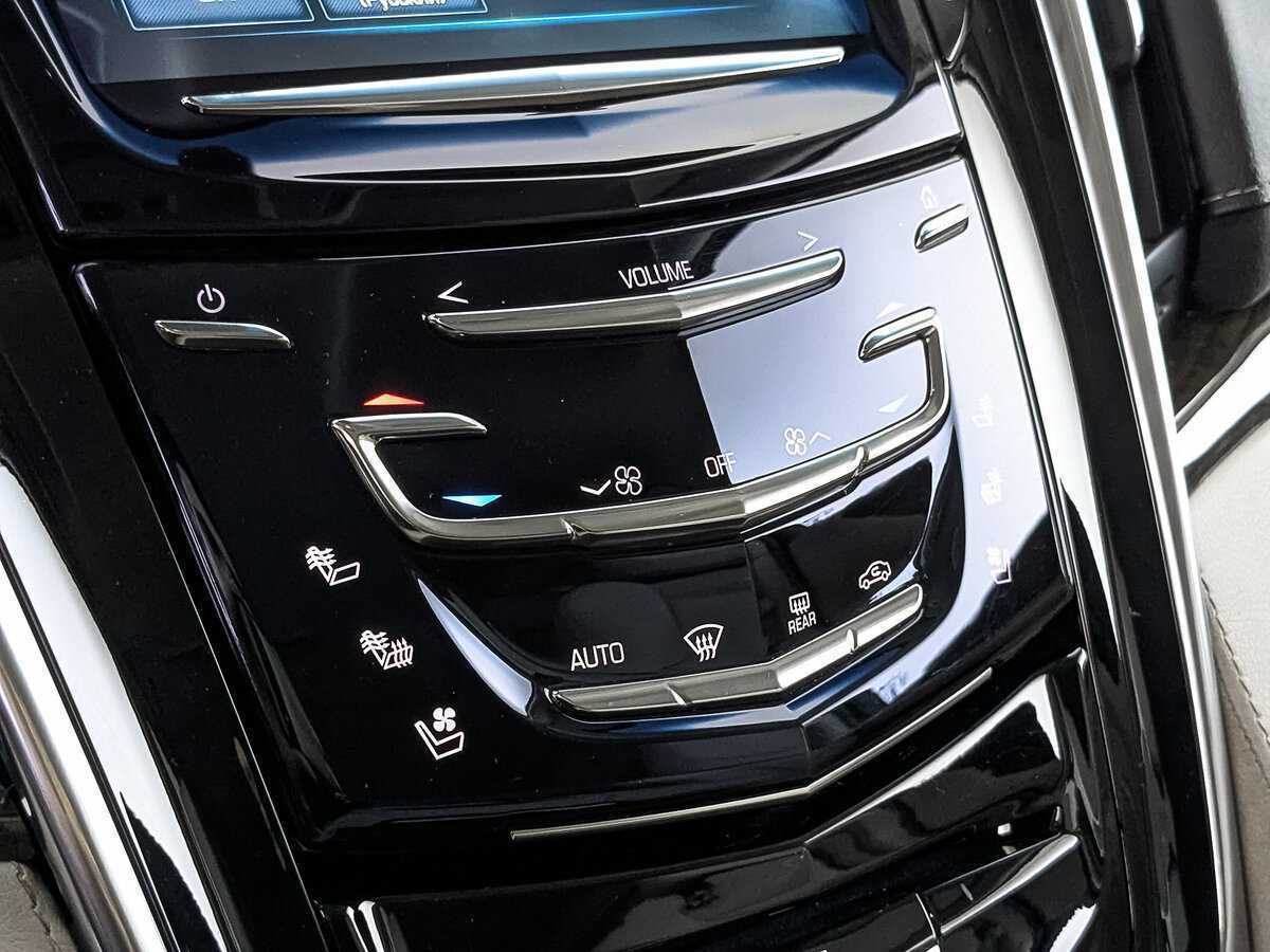 Купить Cadillac Escalade с пробегом. Фото: #20