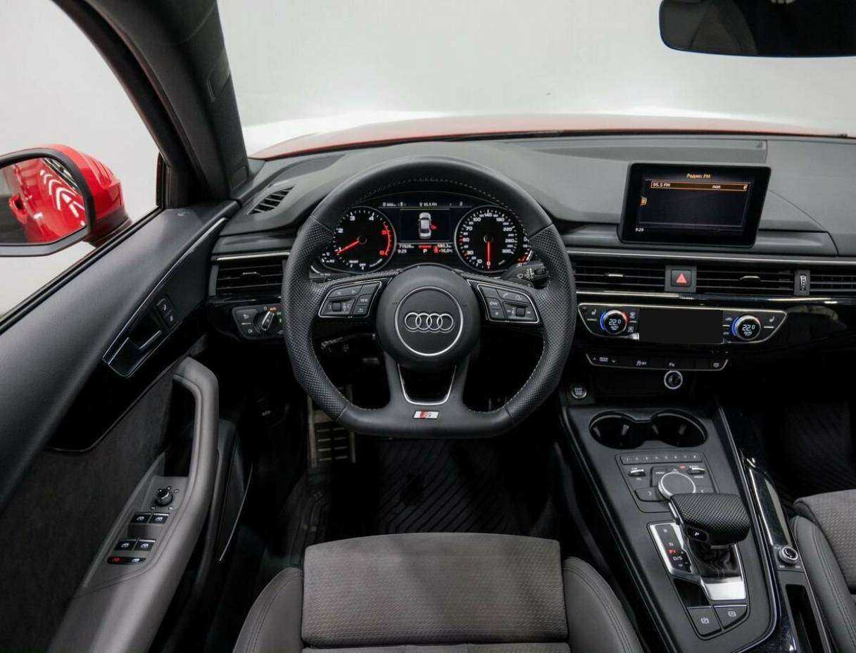 Купить Audi A4 с пробегом. Фото: #12