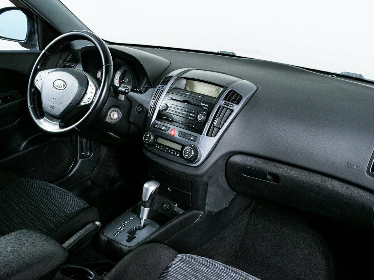 Купить Kia Ceed с пробегом. Фото: #7