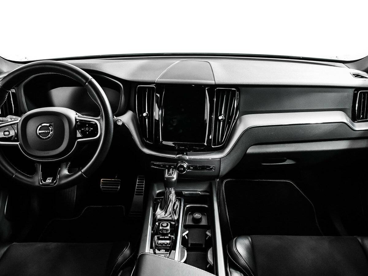 Купить Volvo XC60 с пробегом. Фото: #10