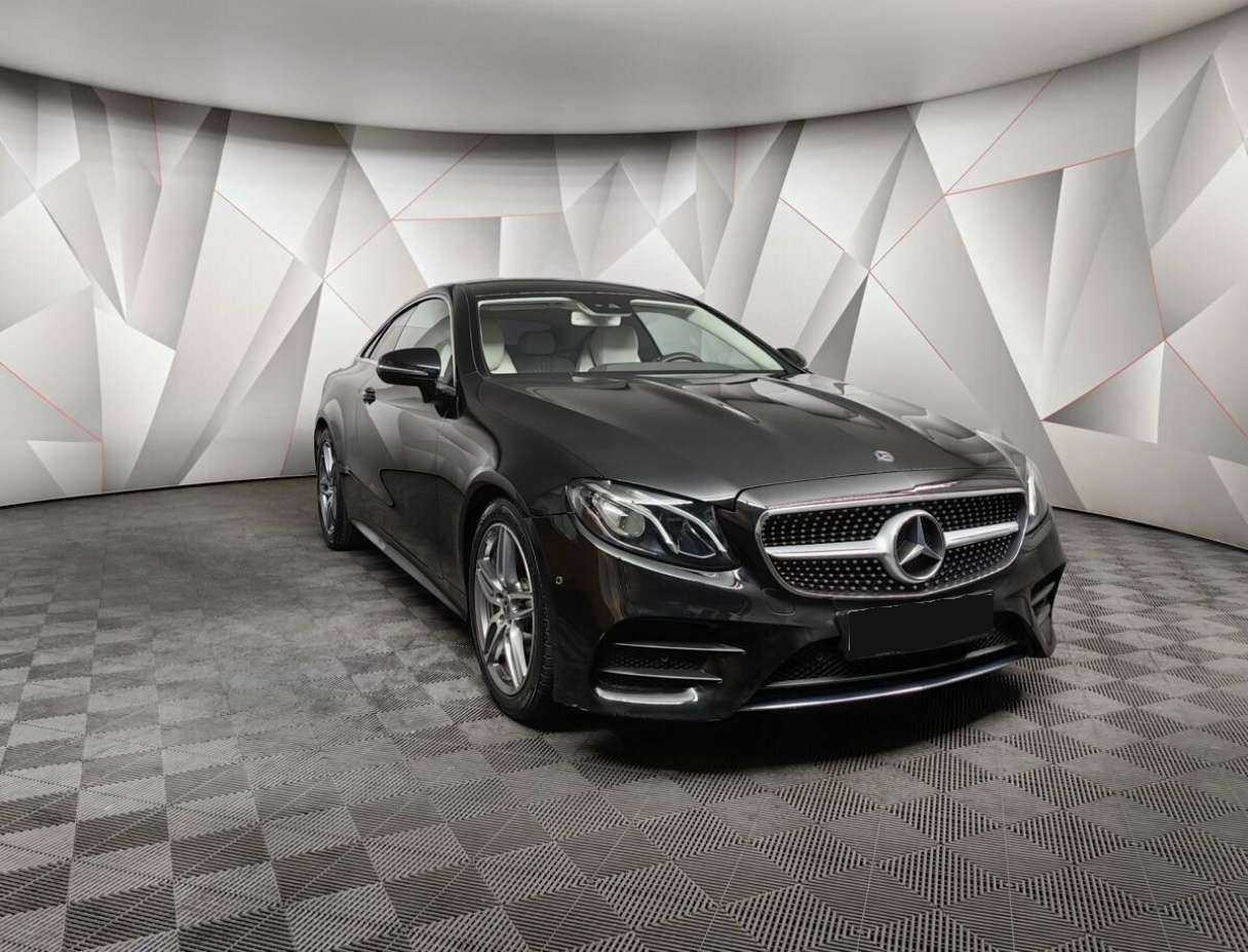 Купить Mercedes-Benz E-Класс с пробегом. Фото: #1