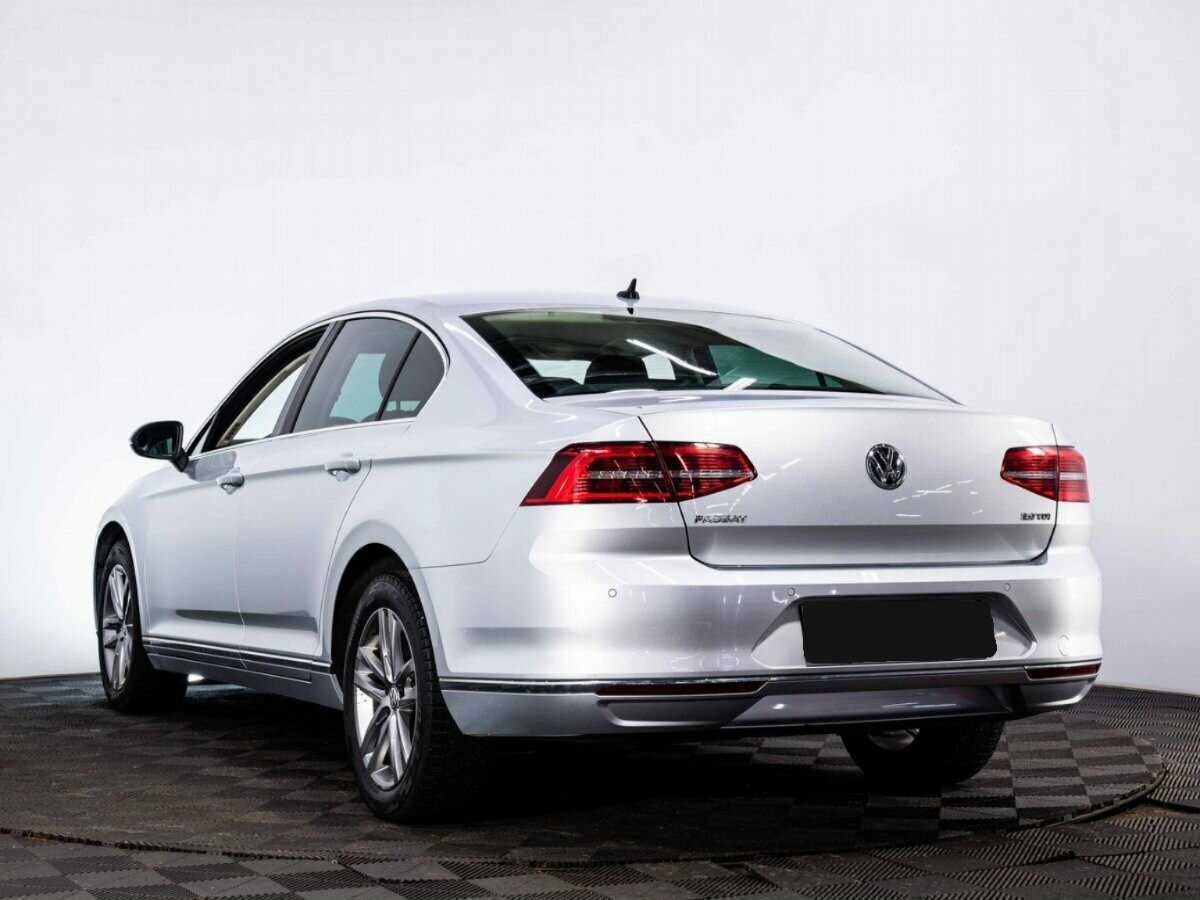 Купить Volkswagen Passat с пробегом. Фото: #3