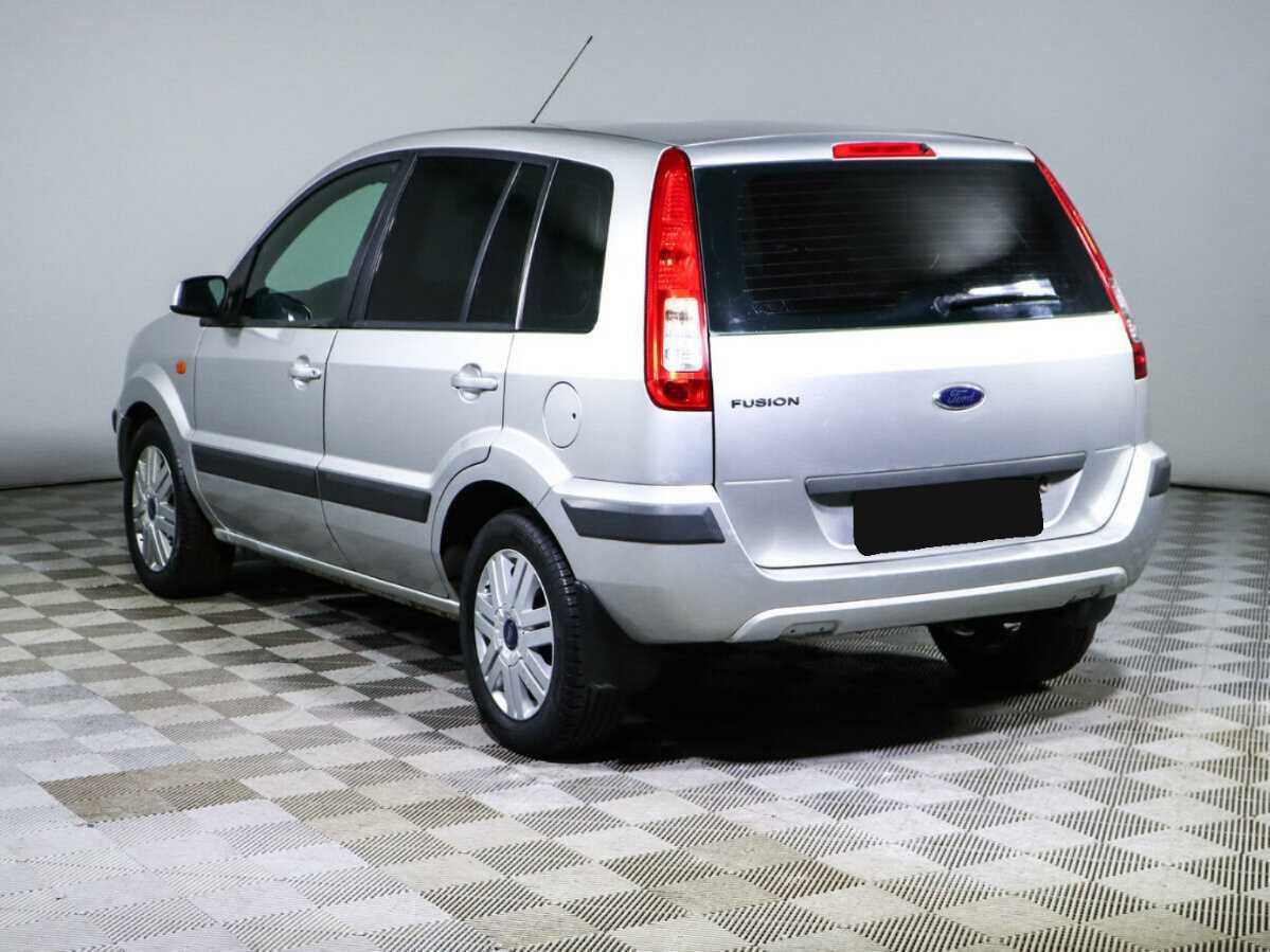 Купить Ford Fusion с пробегом. Фото: #5