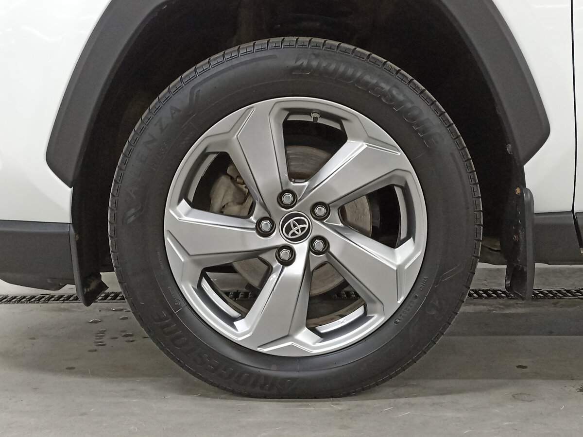 Купить Toyota RAV4 с пробегом. Фото: #17