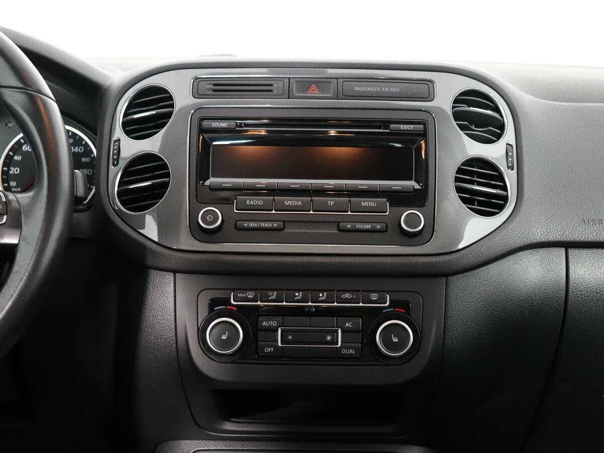 Купить Volkswagen Tiguan с пробегом. Фото: #12
