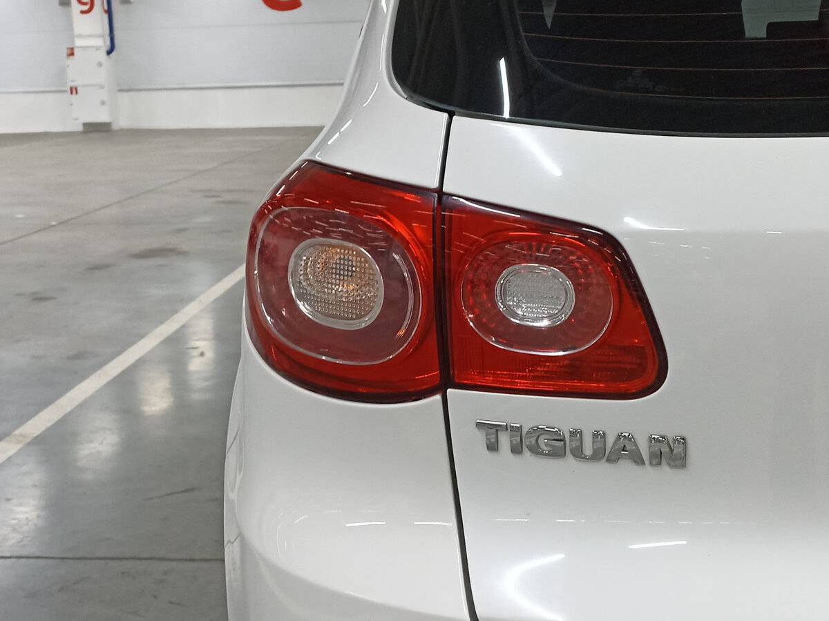 Купить Volkswagen Tiguan с пробегом. Фото: #8