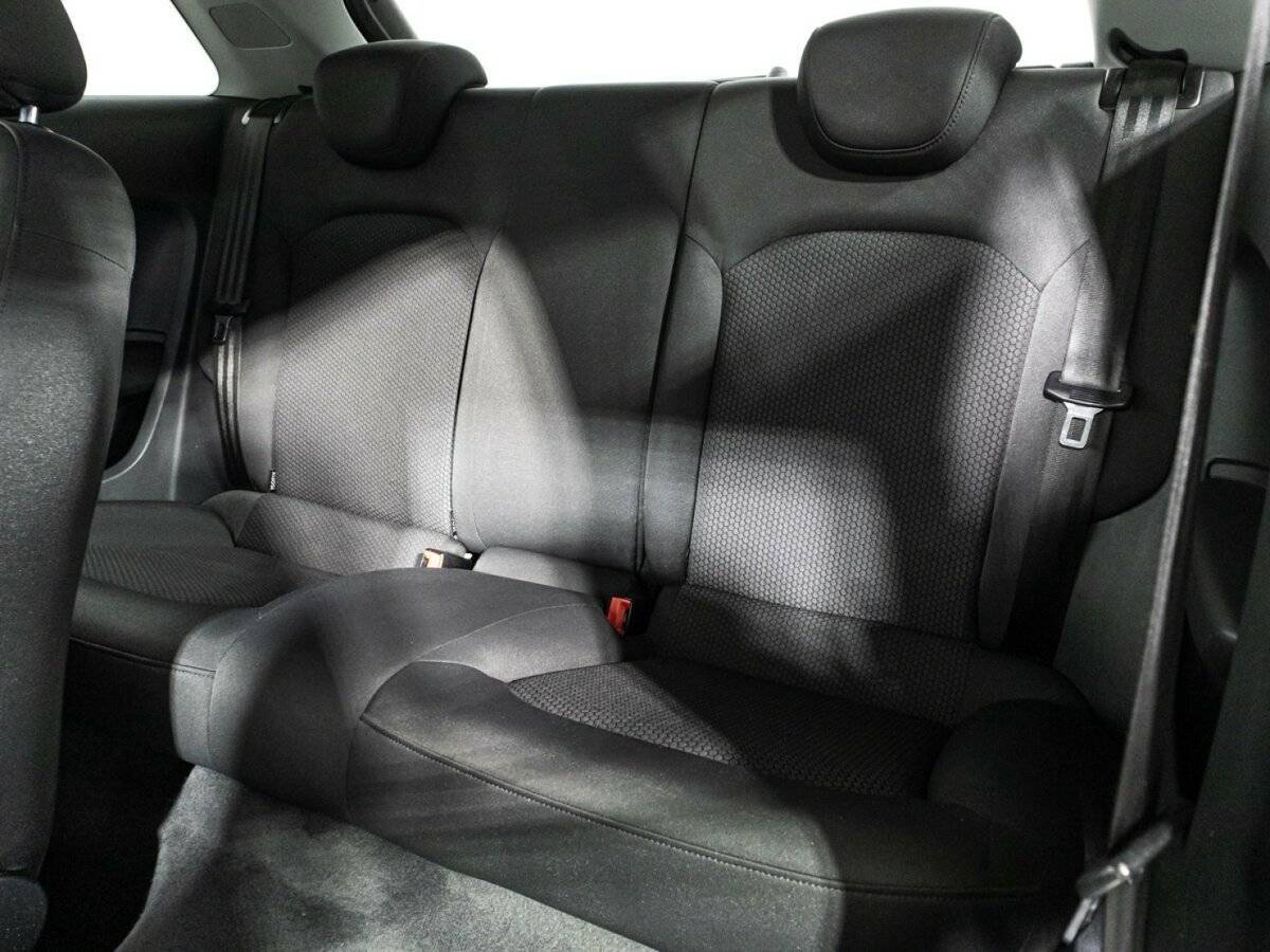 Купить Audi A1 с пробегом. Фото: #9