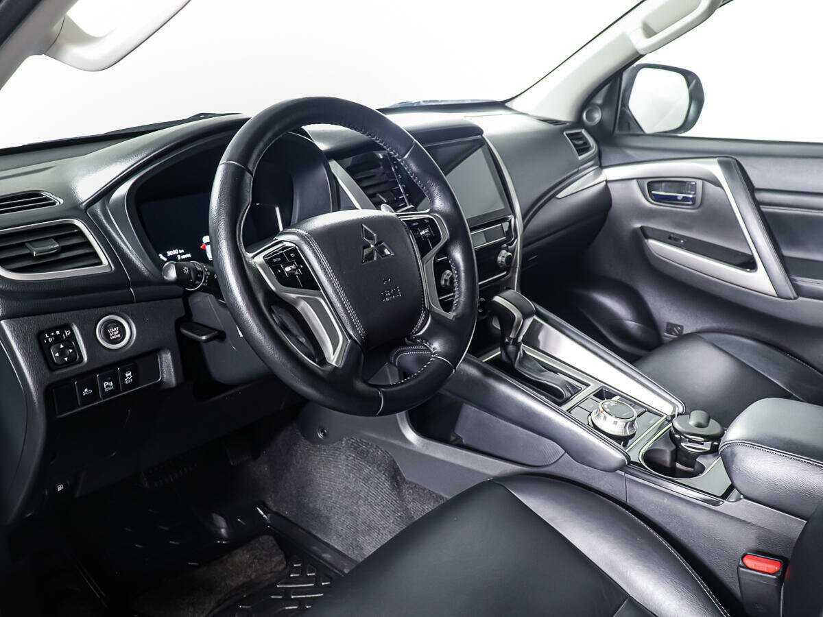Купить Mitsubishi Pajero Sport с пробегом. Фото: #13