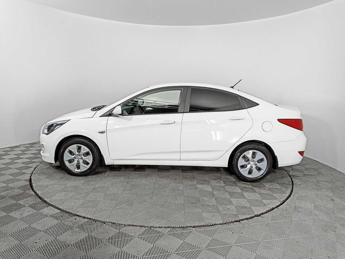 Купить Hyundai Solaris с пробегом. Фото: #7