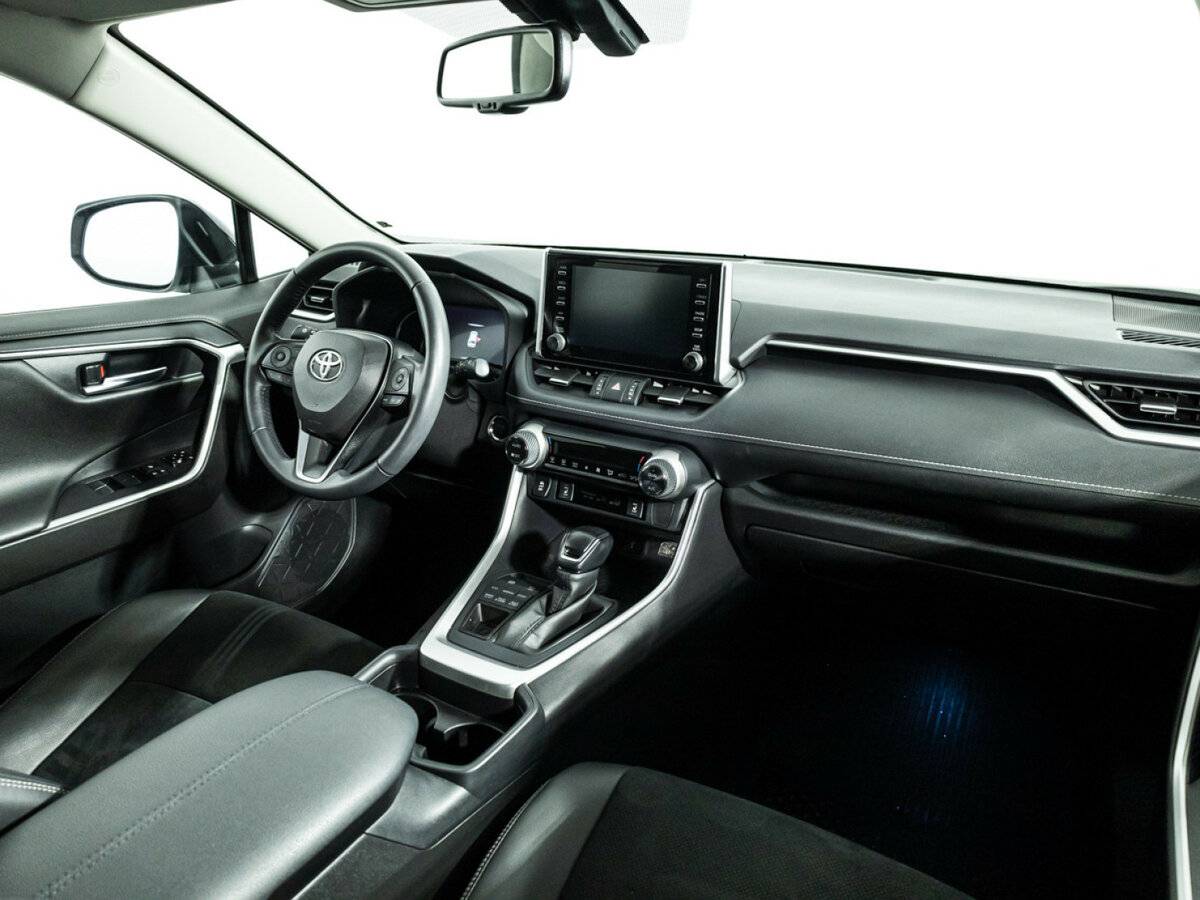 Купить Toyota RAV4 с пробегом. Фото: #8