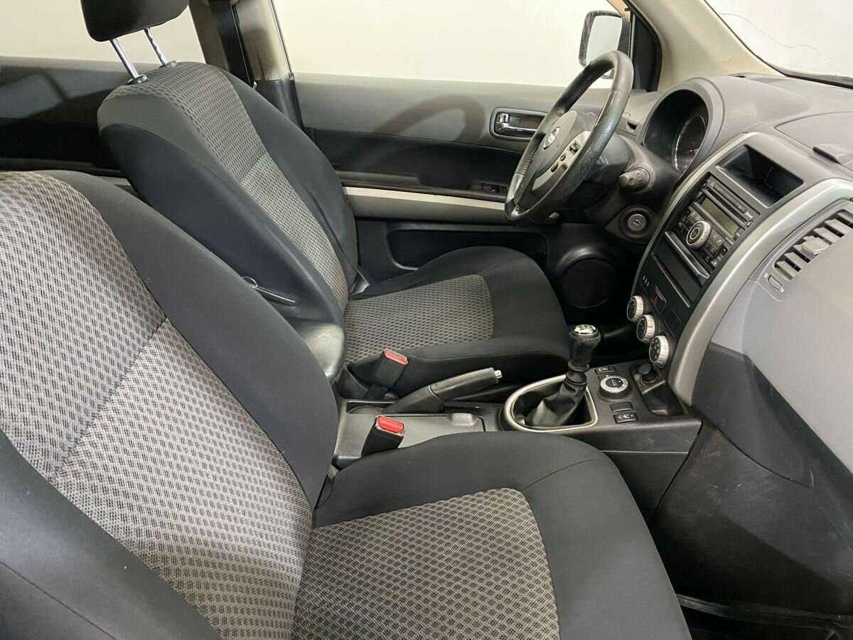 Купить Nissan X-Trail с пробегом. Фото: #9