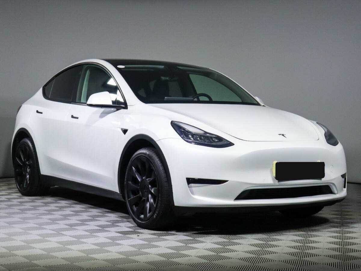 Купить Tesla Model Y с пробегом. Фото: #1