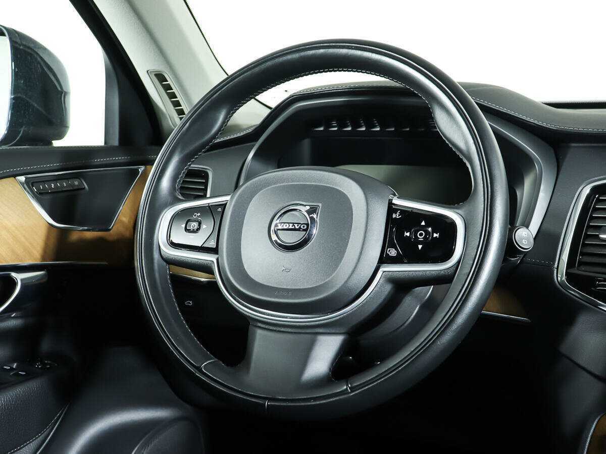 Купить Volvo XC90 с пробегом. Фото: #13