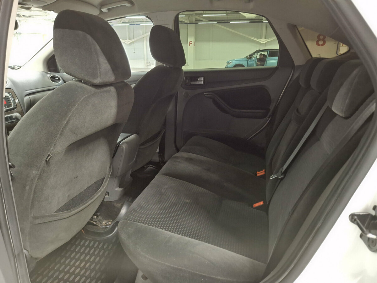 Купить Ford Focus с пробегом. Фото: #11