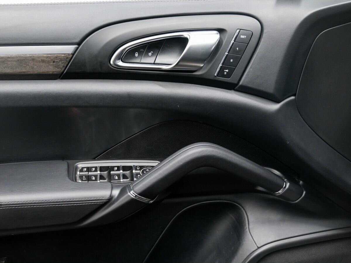 Купить Porsche Cayenne с пробегом. Фото: #14