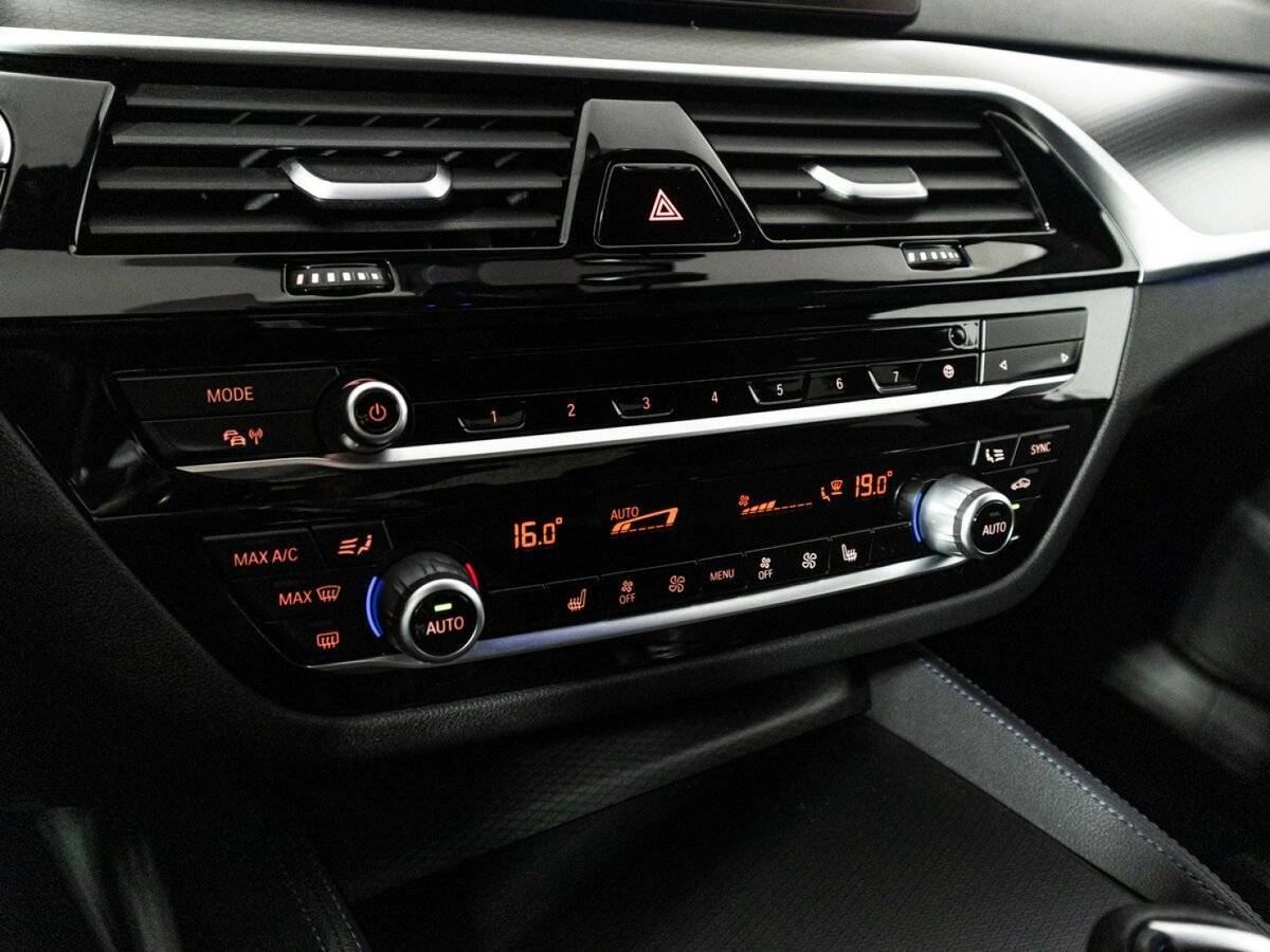 Купить BMW 5 серии с пробегом. Фото: #13