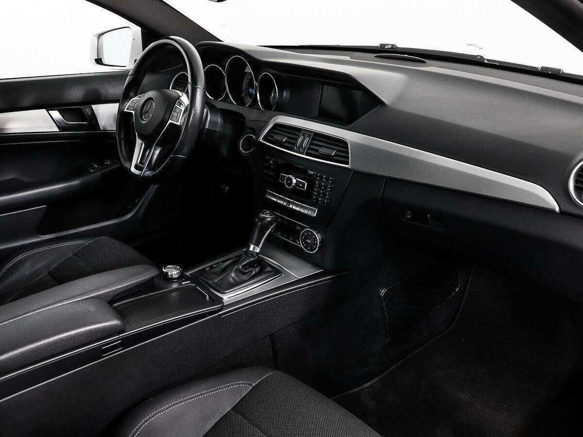 Купить Mercedes-Benz C-Класс с пробегом. Фото: #12