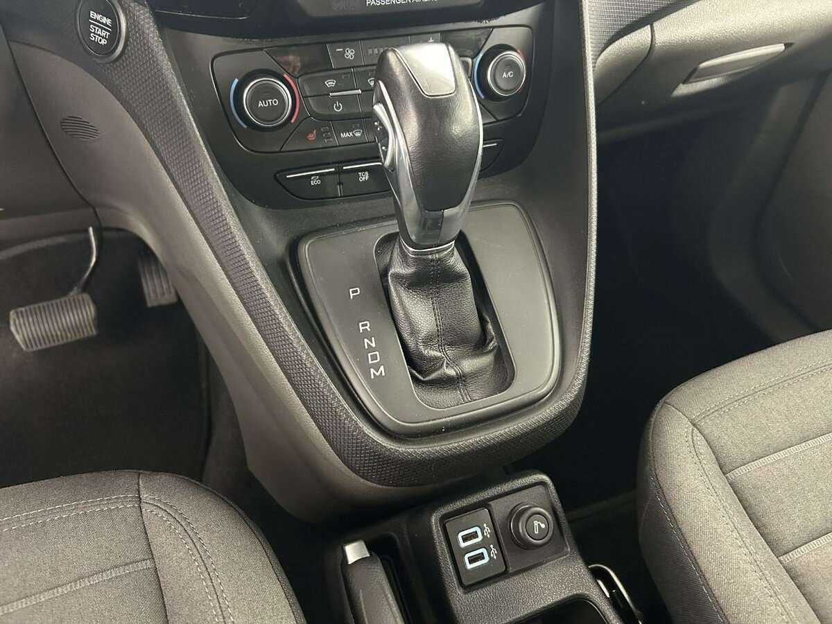Купить Ford Tourneo Connect с пробегом. Фото: #12
