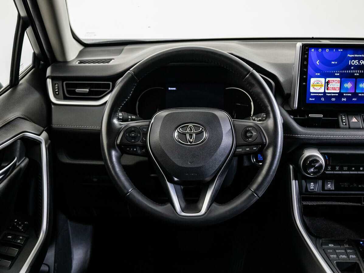 Купить Toyota RAV4 с пробегом. Фото: #13