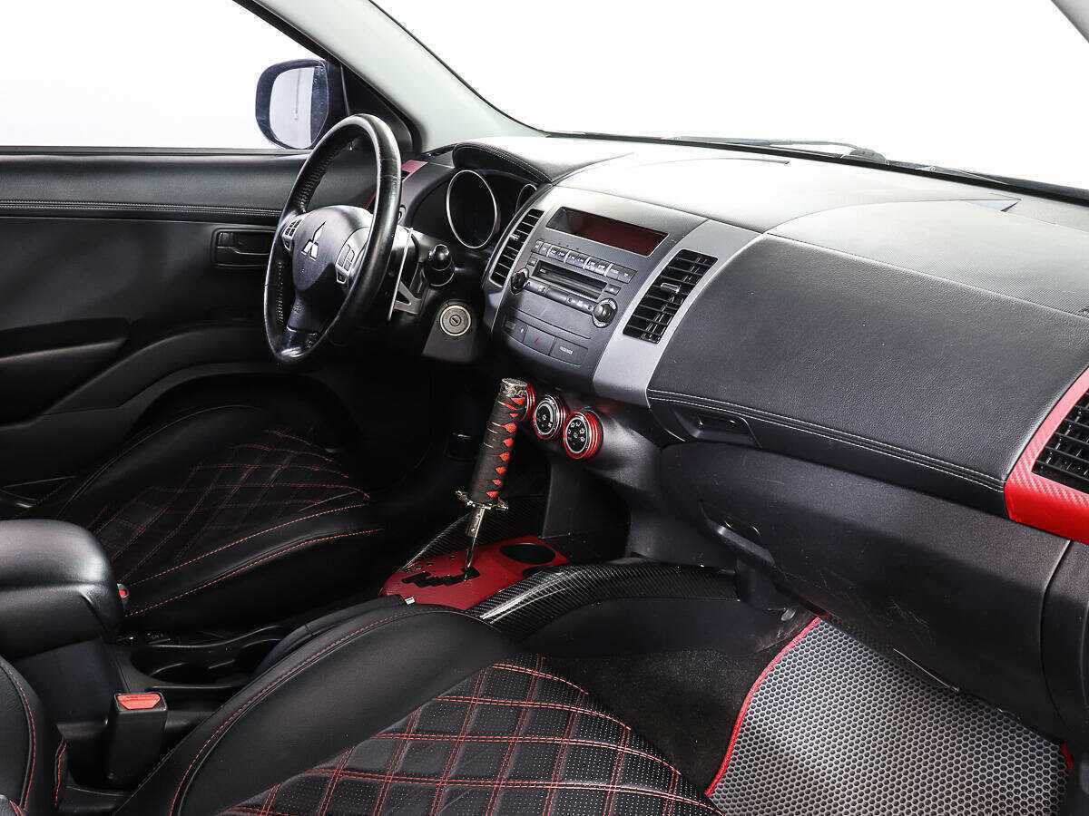 Купить Mitsubishi Outlander с пробегом. Фото: #7