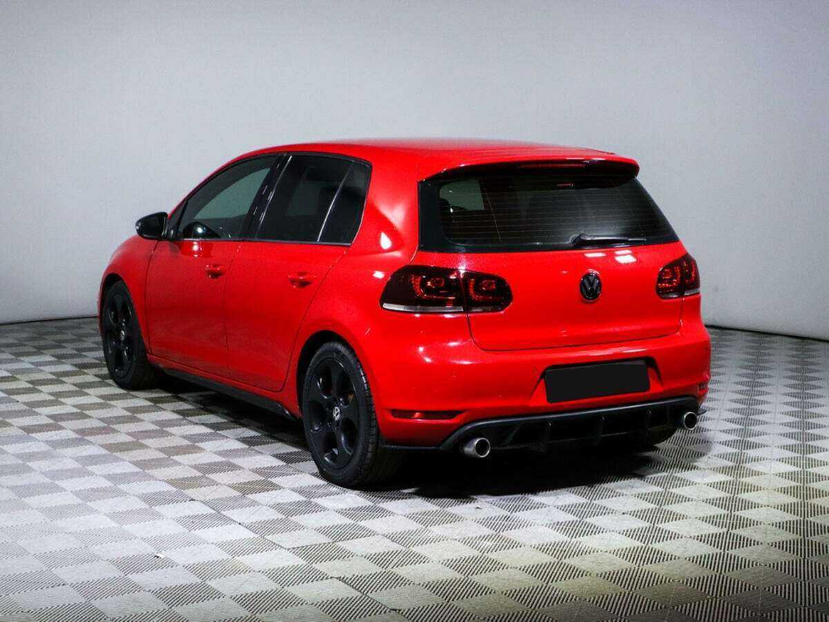 Купить Volkswagen Golf GTI с пробегом. Фото: #3
