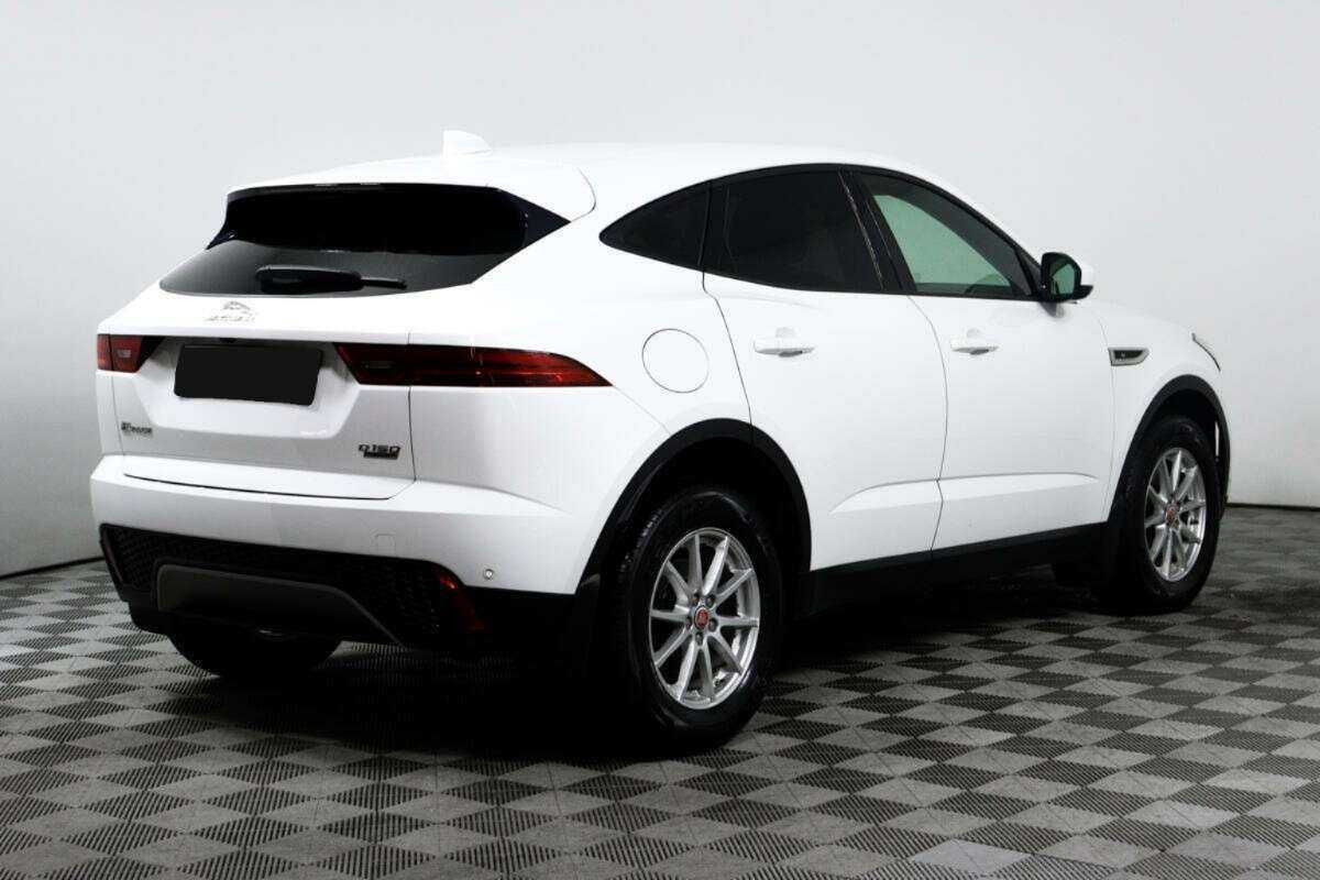Купить Jaguar E-Pace с пробегом. Фото: #4
