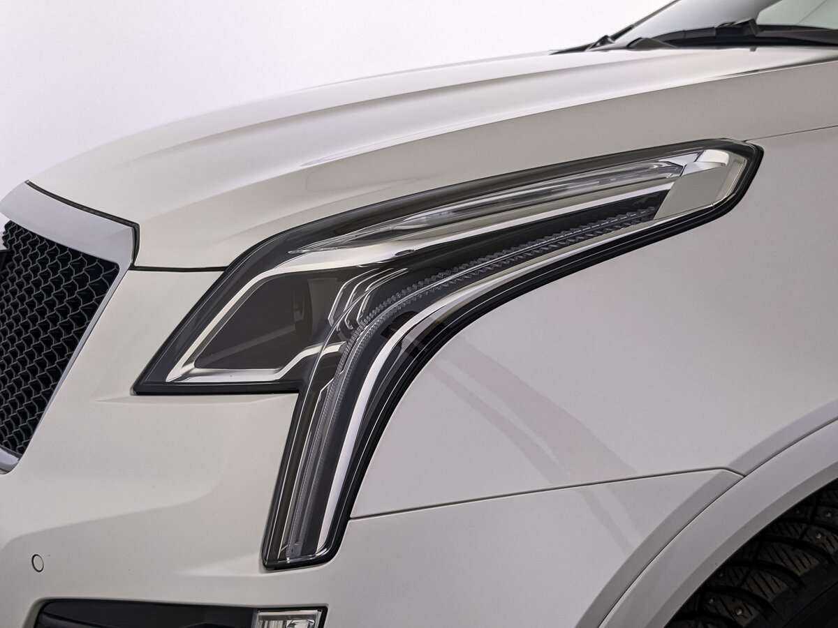 Купить Cadillac XT5 с пробегом. Фото: #25