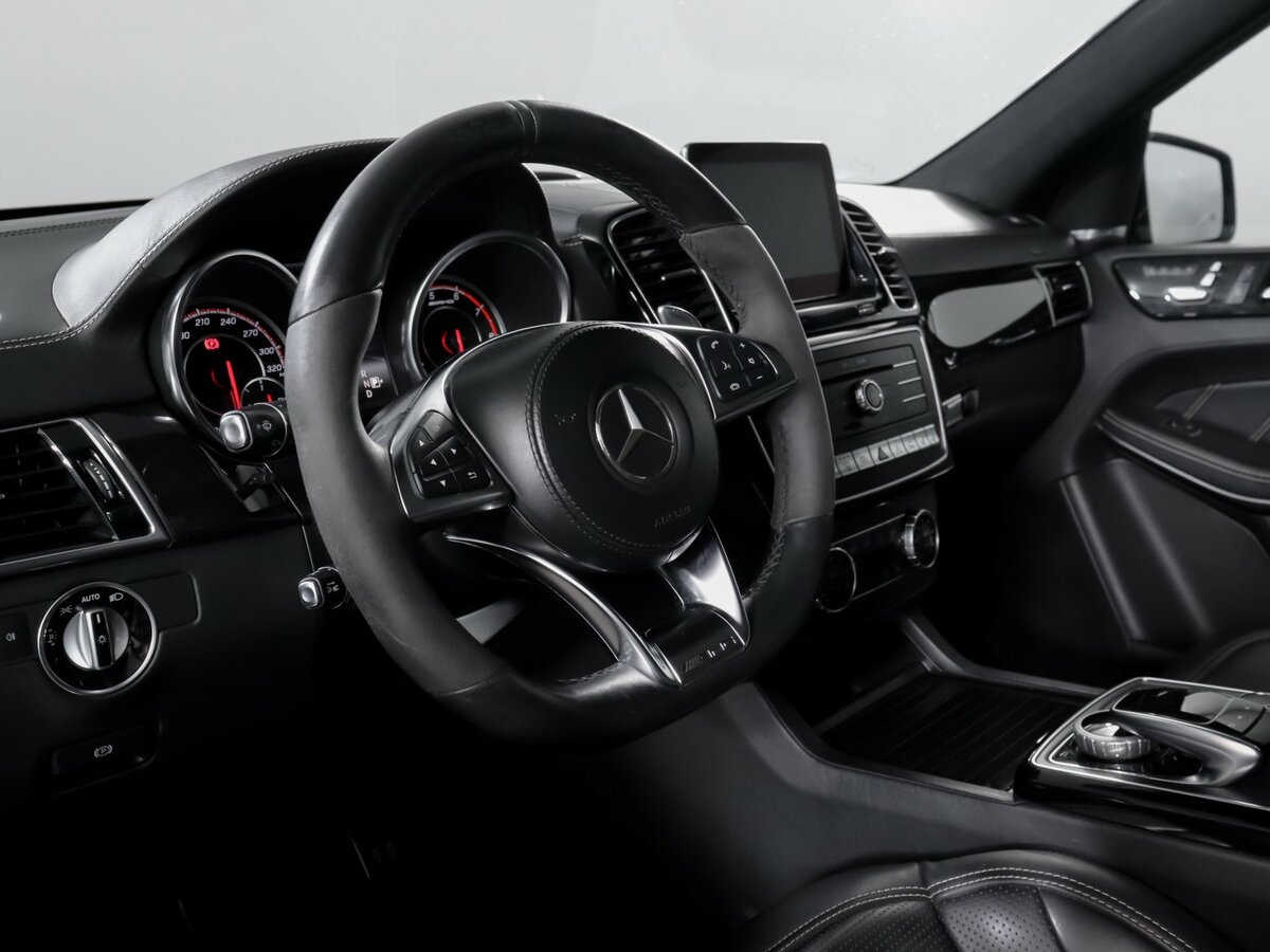 Купить Mercedes-Benz GLS AMG с пробегом. Фото: #13