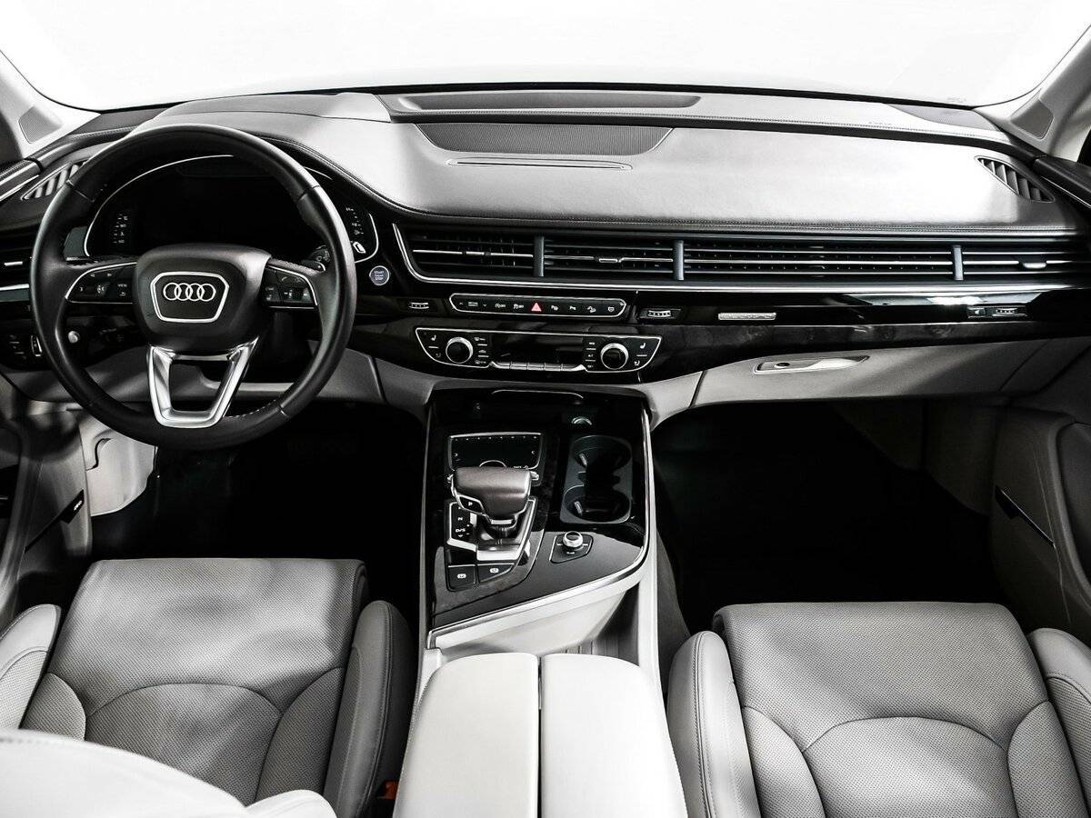 Купить Audi Q7 с пробегом. Фото: #10