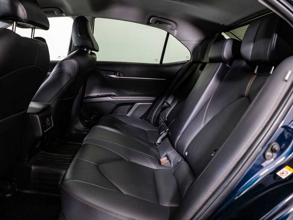 Купить Toyota Camry с пробегом. Фото: #16