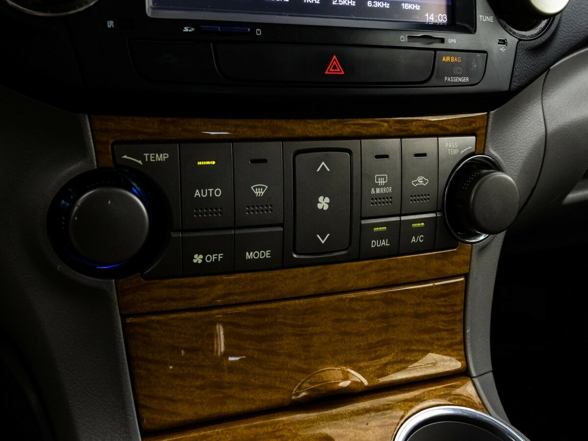 Купить Toyota Highlander с пробегом. Фото: #10