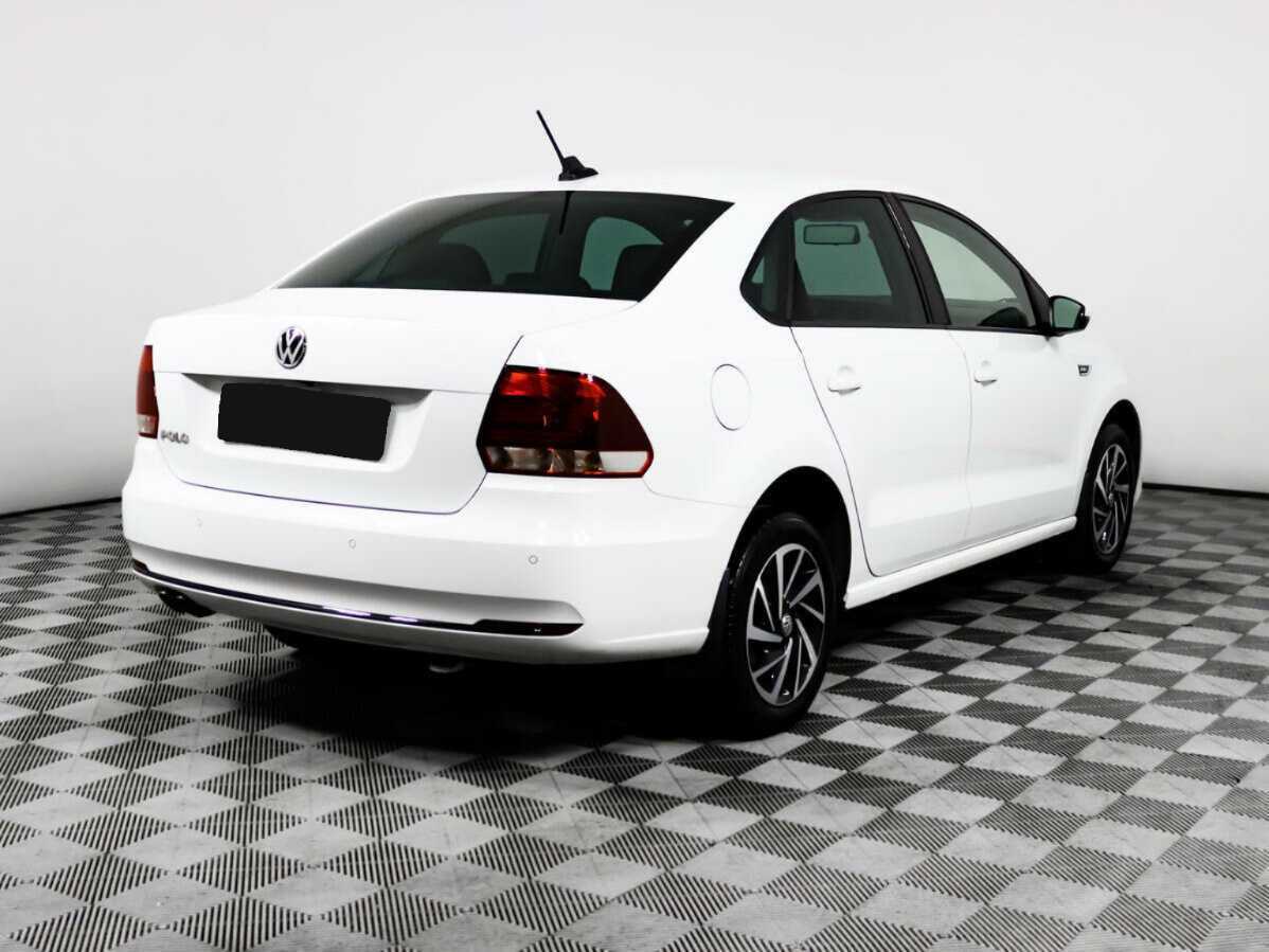 Купить Volkswagen Polo с пробегом. Фото: #4