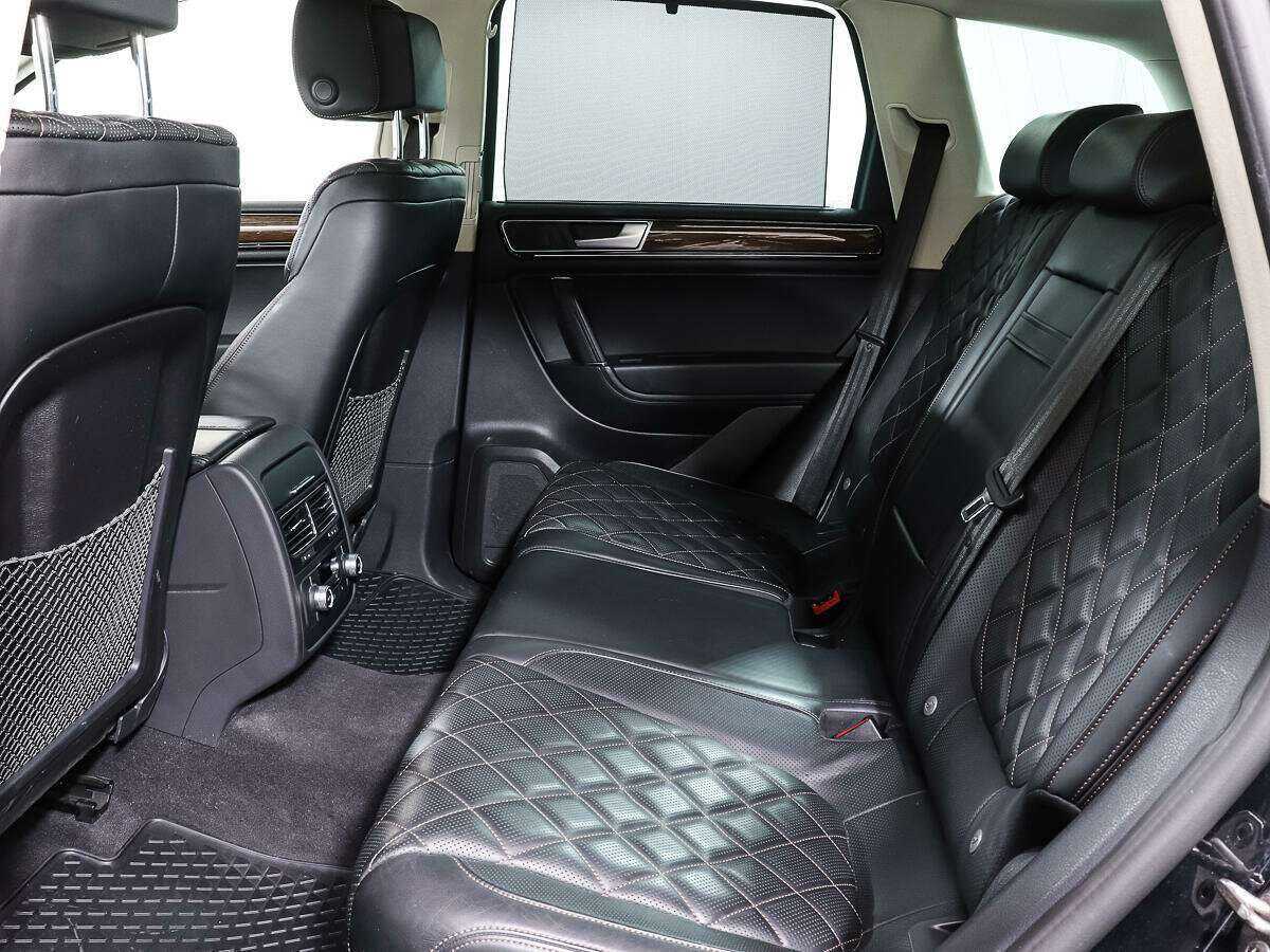 Купить Volkswagen Touareg с пробегом. Фото: #9