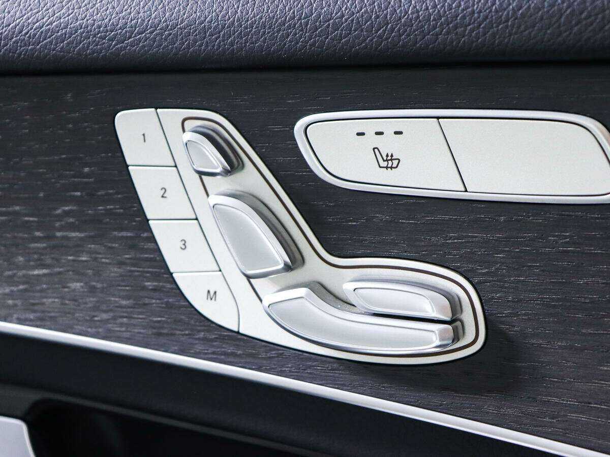 Купить Mercedes-Benz GLC с пробегом. Фото: #20