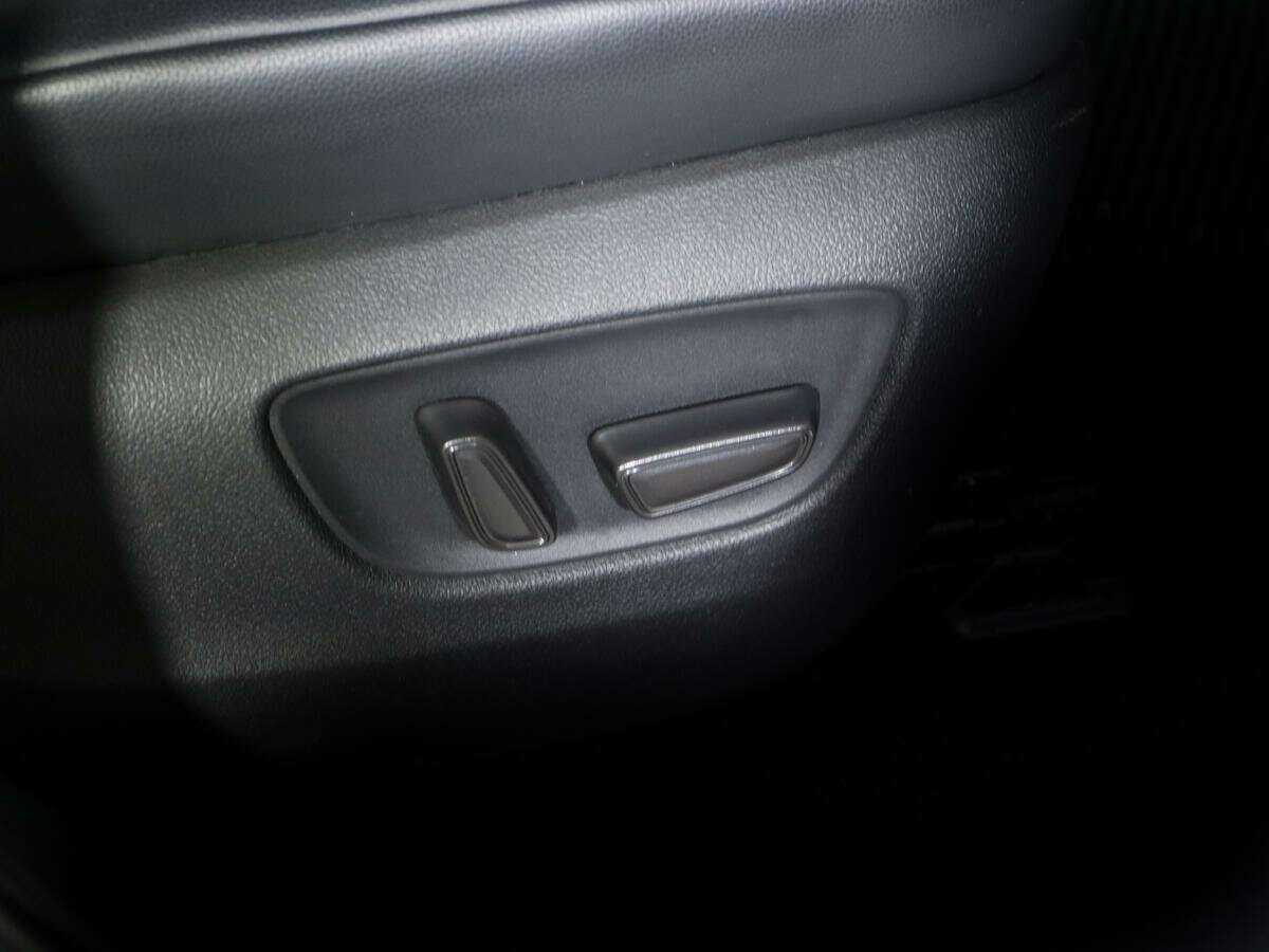 Купить Toyota Highlander с пробегом. Фото: #16