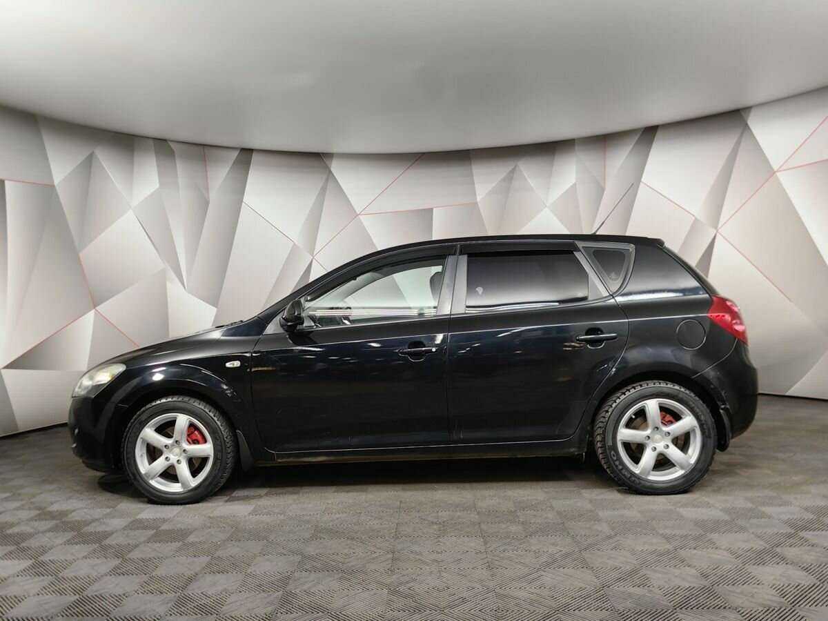Купить Kia Ceed с пробегом. Фото: #4