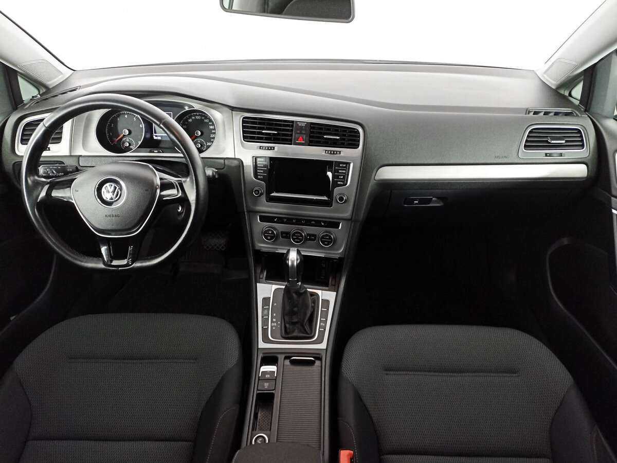 Купить Volkswagen Golf с пробегом. Фото: #11