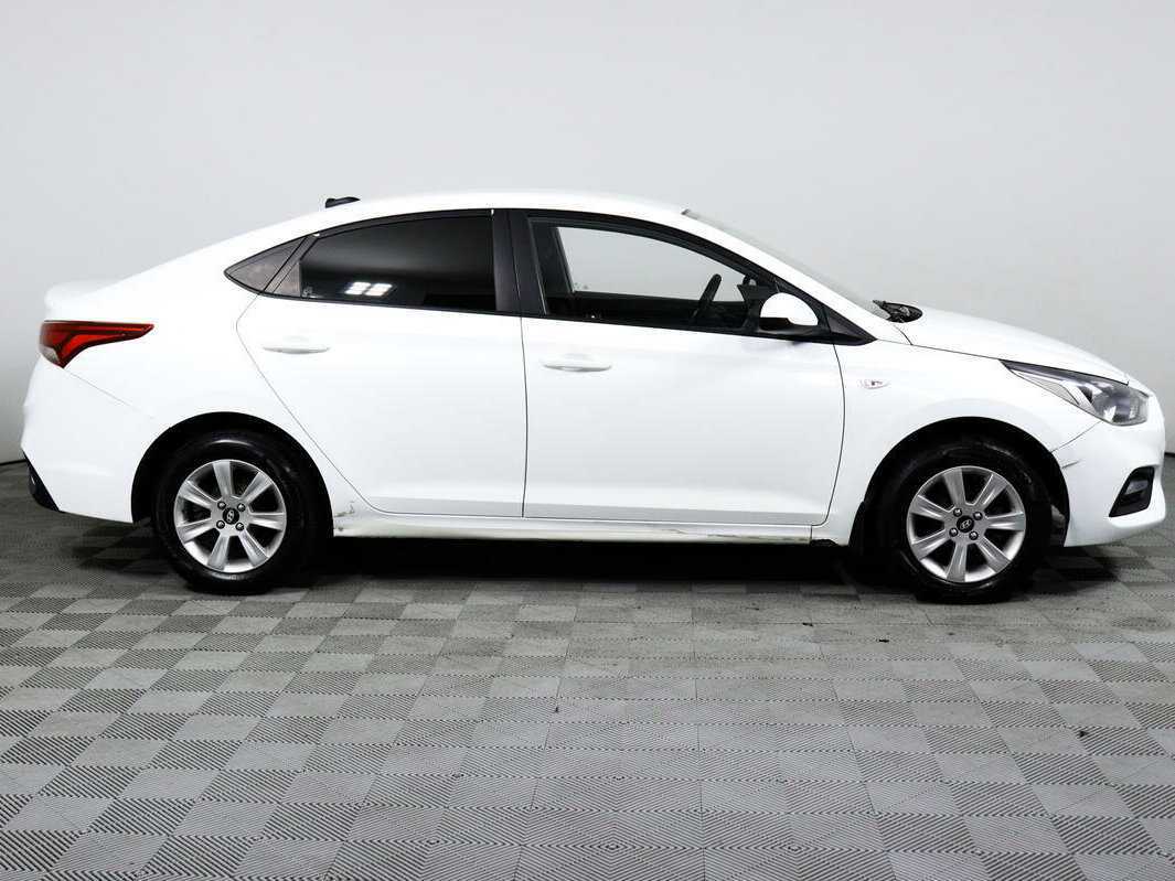 Купить Hyundai Solaris с пробегом. Фото: #3
