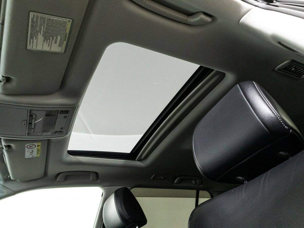 Купить Toyota Land Cruiser с пробегом. Фото: #14
